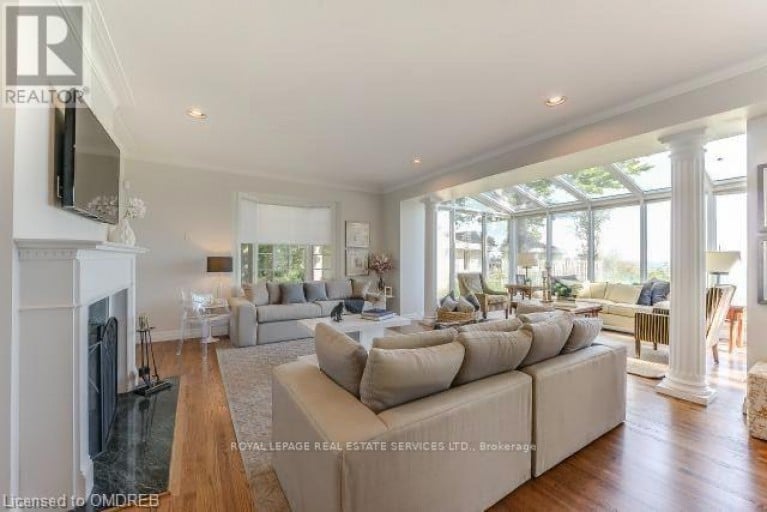 16 ENNISCLARE DRIVE W, Oakville (MO Morrison), Ontario, L6J4N2