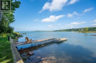 760 Finns Bay RD N Laird Ontario photo 10
