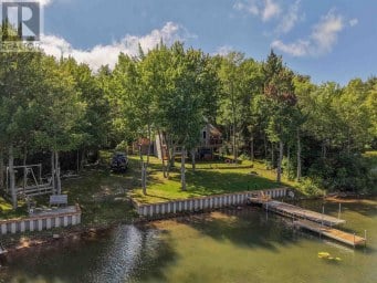 760 Finns Bay RD N Laird Ontario photo 2