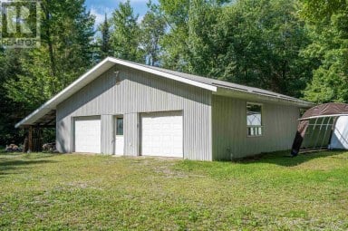 760 Finns Bay RD N Laird Ontario photo 45