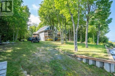 760 Finns Bay RD N Laird Ontario photo 5
