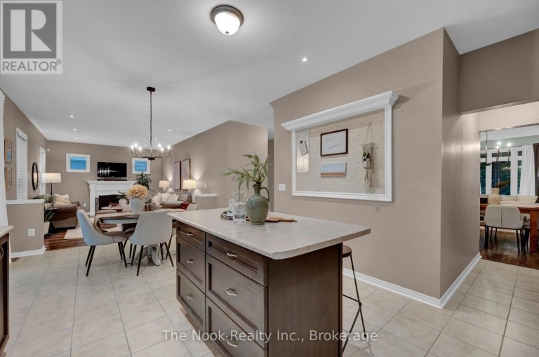 81 COLVILLE AVENUE S, Clarington (Bowmanville), Ontario, L1C0H8