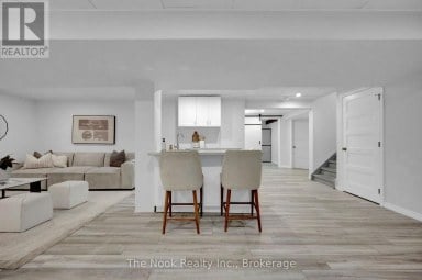 81 COLVILLE AVENUE S Clarington (Bowmanville) Ontario photo 30