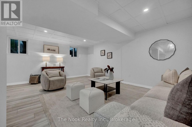 81 COLVILLE AVENUE S, Clarington (Bowmanville), Ontario, L1C0H8