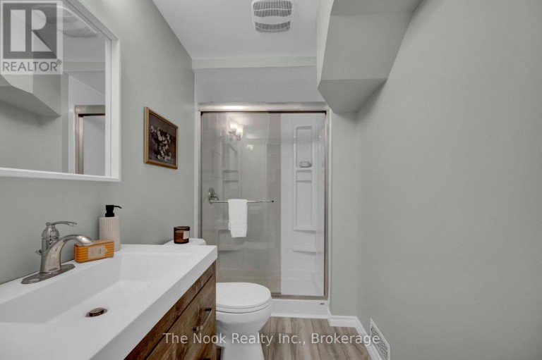 81 COLVILLE AVENUE S, Clarington (Bowmanville), Ontario, L1C0H8