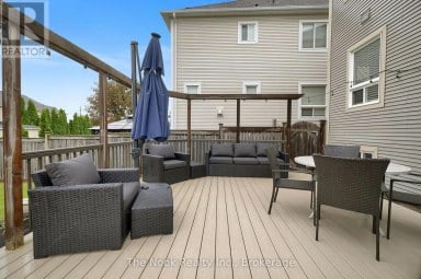 81 COLVILLE AVENUE S Clarington (Bowmanville) Ontario photo 37