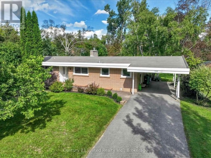 130 ROPER DRIVE, Peterborough (Monaghan Ward 2), Ontario, K9J6K6
