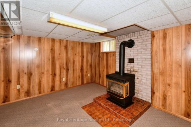 476 KING GEORGE STREET Peterborough (Otonabee Ward 1) Ontario photo 17