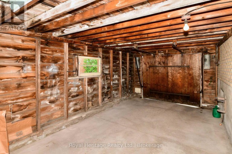 476 KING GEORGE STREET, Peterborough (Otonabee Ward 1), Ontario, K9J1S1
