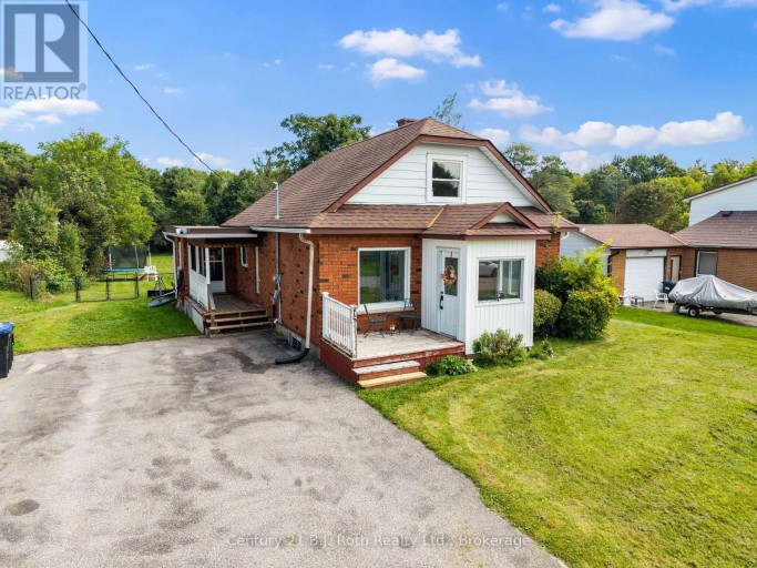 15 LUCY STREET, Penetanguishene, Ontario, L9M1K7