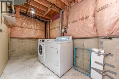 33 COPPERMILL DRIVE Brampton (Northwest Sandalwood Parkway) Ontario photo 32