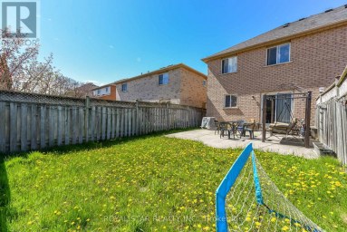 33 COPPERMILL DRIVE Brampton (Northwest Sandalwood Parkway) Ontario photo 37