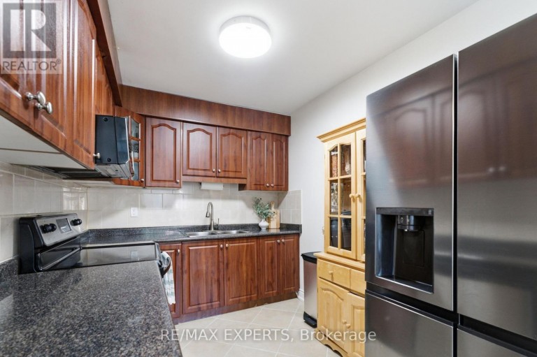 853 - 30 TANDRIDGE CRESCENT, Toronto (Elms-Old Rexdale), Ontario, M9W2P2