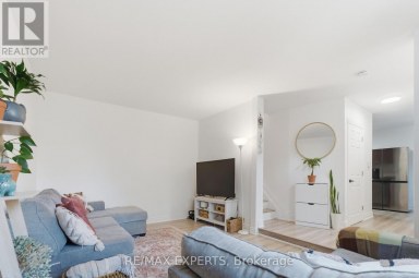 853 - 30 TANDRIDGE CRESCENT Toronto (Elms-Old Rexdale) Ontario photo 9