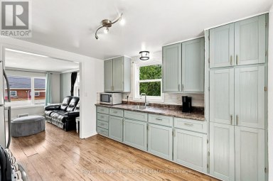 317 BAY STREET Brock (Beaverton) Ontario photo 16