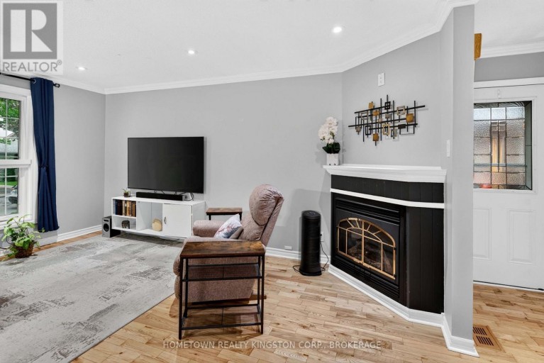 60 GUTHRIE DRIVE, Kingston (Rideau), Ontario, K7K5X5