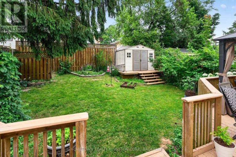 60 GUTHRIE DRIVE, Kingston (Rideau), Ontario, K7K5X5