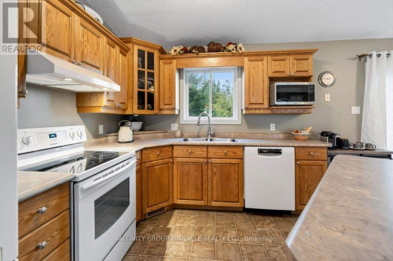 838 TRACEYS HILL ROAD, Kawartha Lakes (Emily), Ontario, K0L2W0