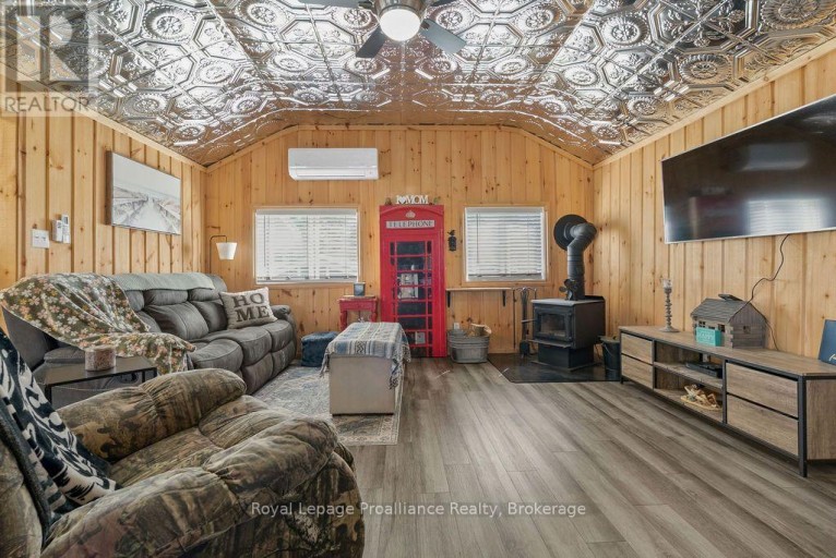 5 WATER - GUNTER LAKE, Tudor and Cashel (Cashel Ward), Ontario, K0L1W0
