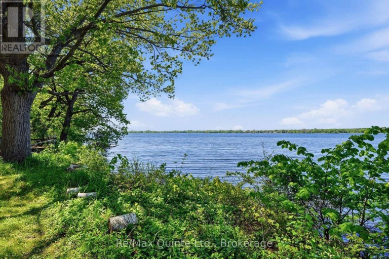 1678 COUNTY ROAD 3 ROAD, Prince Edward County (Ameliasburg Ward), Ontario, K0K1L0