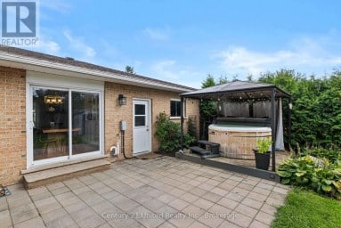 15 LAKEFIELD COURT Selwyn Ontario photo 31