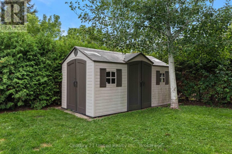 15 LAKEFIELD COURT, Selwyn, Ontario, K0L2H0