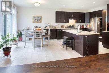 1586 NOAH BEND London North (North I) Ontario photo 11