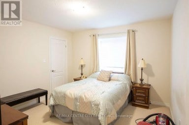 1586 NOAH BEND London North (North I) Ontario photo 28