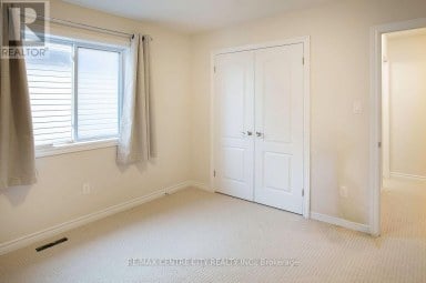 1586 NOAH BEND London North (North I) Ontario photo 33