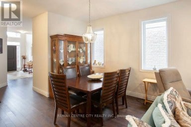 1586 NOAH BEND London North (North I) Ontario photo 7