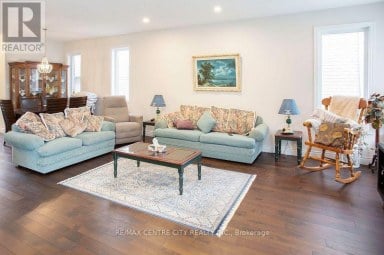 1586 NOAH BEND London North (North I) Ontario photo 9