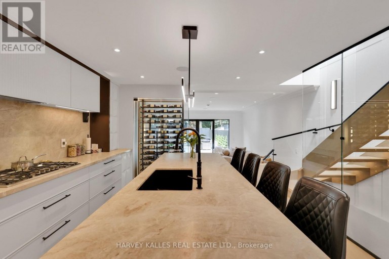 238 MELROSE AVENUE, Toronto (Lawrence Park North), Ontario, M5M1Z1
