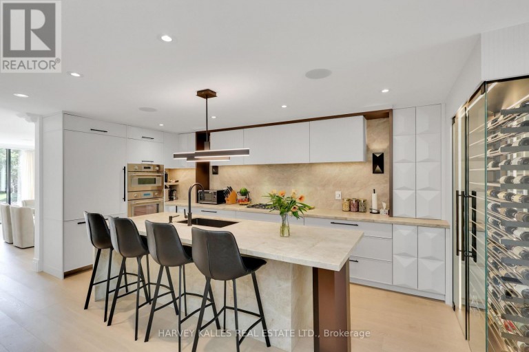 238 MELROSE AVENUE, Toronto (Lawrence Park North), Ontario, M5M1Z1
