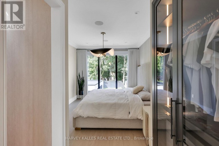 238 MELROSE AVENUE, Toronto (Lawrence Park North), Ontario, M5M1Z1