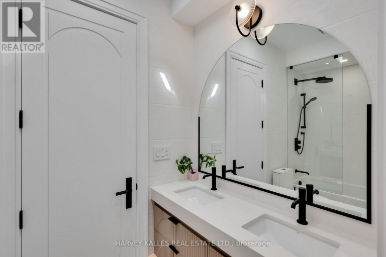 238 MELROSE AVENUE, Toronto (Lawrence Park North), Ontario, M5M1Z1