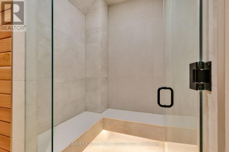 238 MELROSE AVENUE, Toronto (Lawrence Park North), Ontario, M5M1Z1