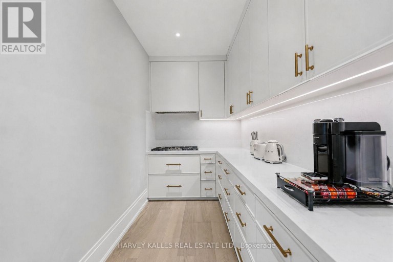 117 YONGE BOULEVARD, Toronto (Bedford Park-Nortown), Ontario, M5M3H2