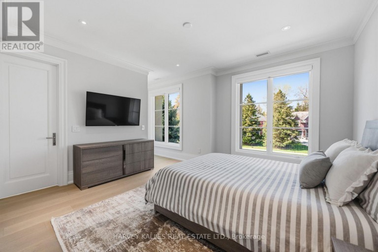 117 YONGE BOULEVARD, Toronto (Bedford Park-Nortown), Ontario, M5M3H2
