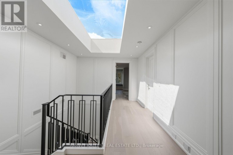 117 YONGE BOULEVARD, Toronto (Bedford Park-Nortown), Ontario, M5M3H2