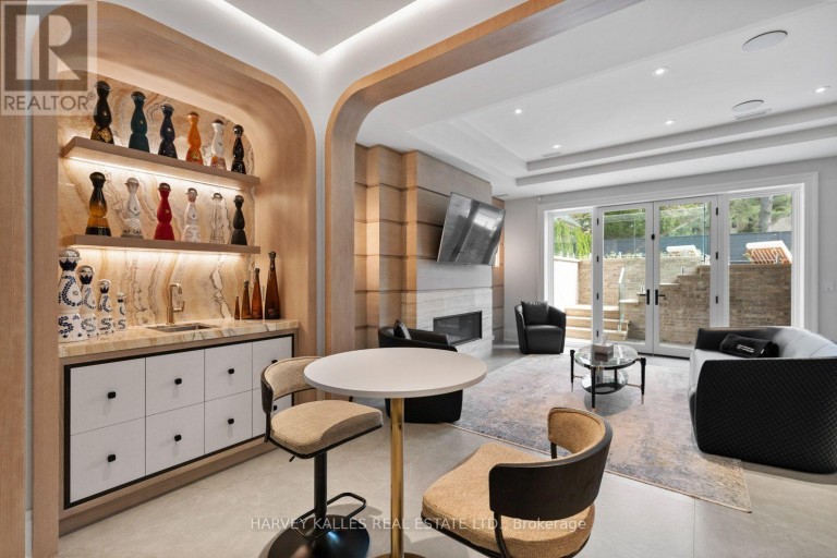 117 YONGE BOULEVARD, Toronto (Bedford Park-Nortown), Ontario, M5M3H2