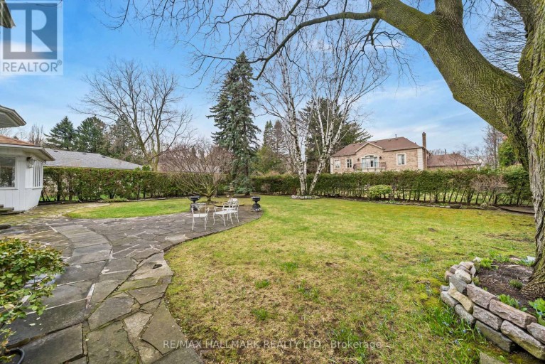 154 VALLEY ROAD, Toronto (Bridle Path-Sunnybrook-York Mills), Ontario, M2L1G4
