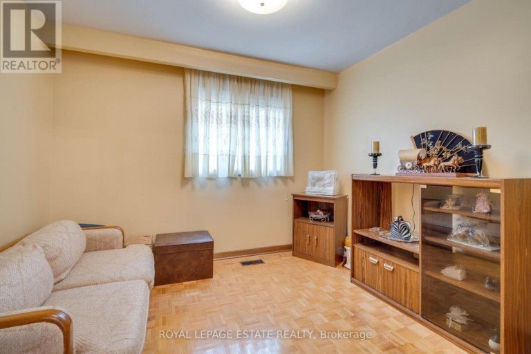 17 ALTAIR AVENUE, Toronto (L'Amoreaux), Ontario, M1W2R1