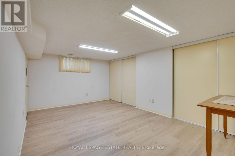 17 ALTAIR AVENUE, Toronto (L'Amoreaux), Ontario, M1W2R1