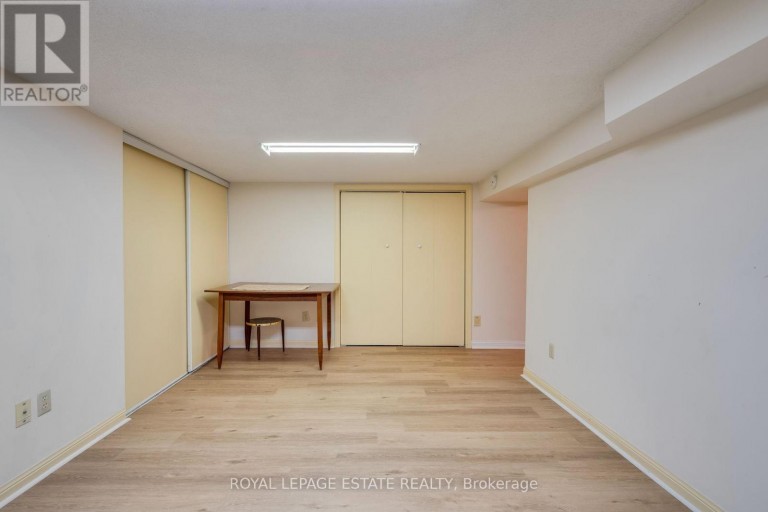 17 ALTAIR AVENUE, Toronto (L'Amoreaux), Ontario, M1W2R1