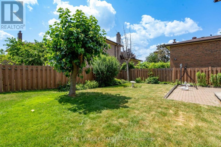 17 ALTAIR AVENUE, Toronto (L'Amoreaux), Ontario, M1W2R1