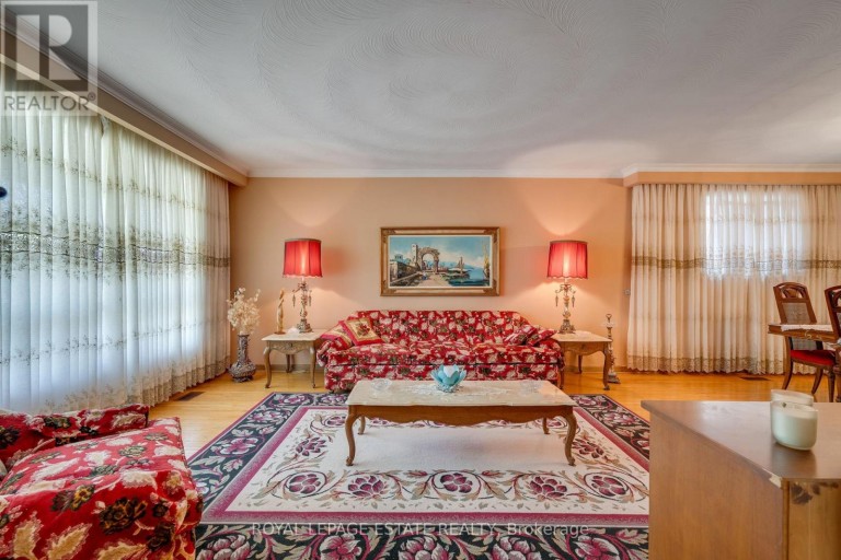 17 ALTAIR AVENUE, Toronto (L'Amoreaux), Ontario, M1W2R1