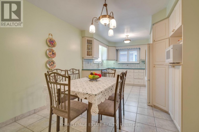 17 ALTAIR AVENUE, Toronto (L'Amoreaux), Ontario, M1W2R1