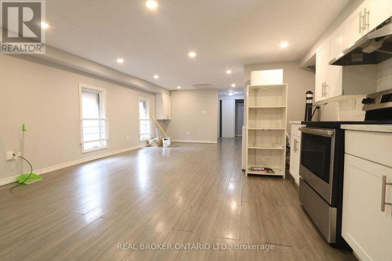 4424 ELLIS STREET, Niagara Falls (Downtown), Ontario, L2E1H4