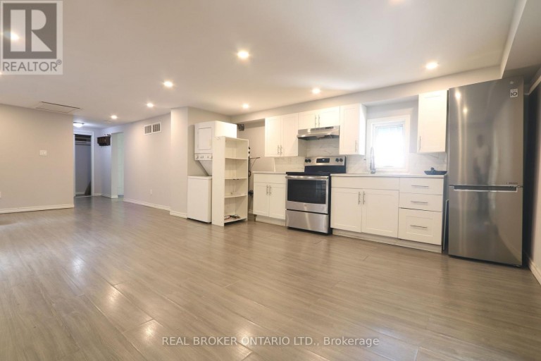 4424 ELLIS STREET, Niagara Falls (Downtown), Ontario, L2E1H4