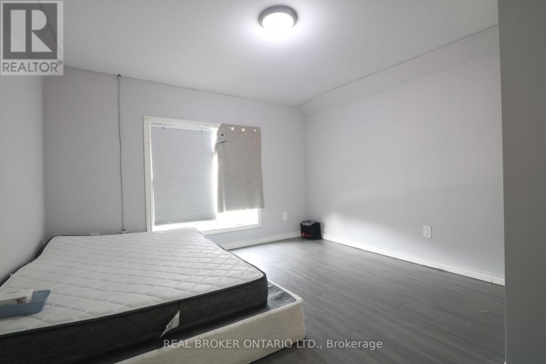 4424 ELLIS STREET, Niagara Falls (Downtown), Ontario, L2E1H4